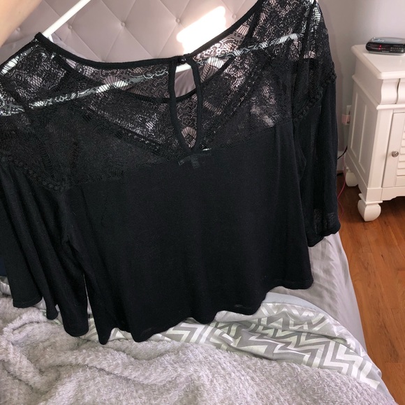 sheer black crop top - Picture 6 of 6